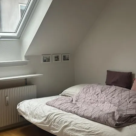 Townhouse With Free Parking