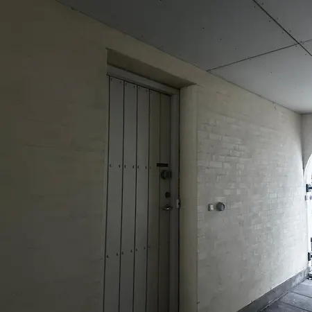 Townhouse With Free Parking Aalborg